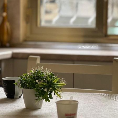 Alle'S M Shyri Studio Apartment Tiranë Luaran gambar
